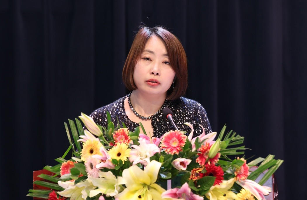 19-第十二届颁奖典礼合影-赵洁.jpg